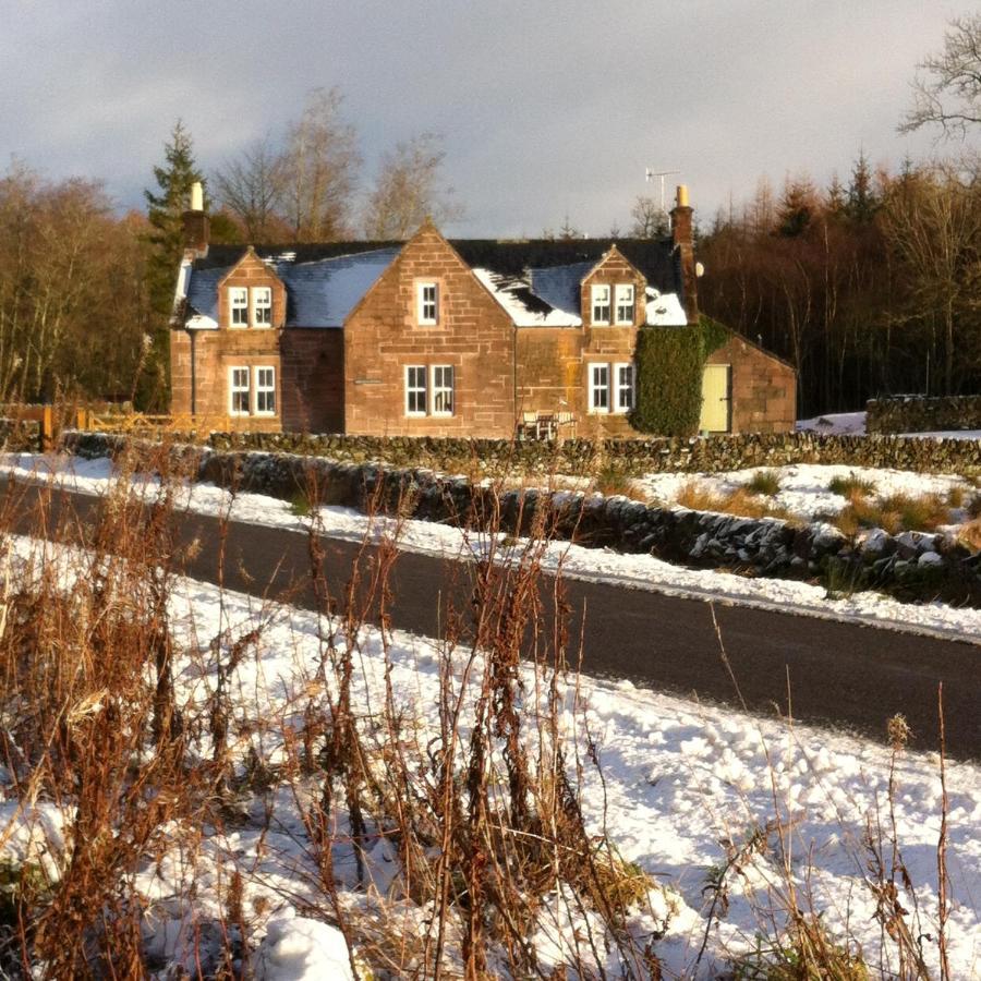 Ghillie'S Cottage Penpont ภายนอก รูปภาพ